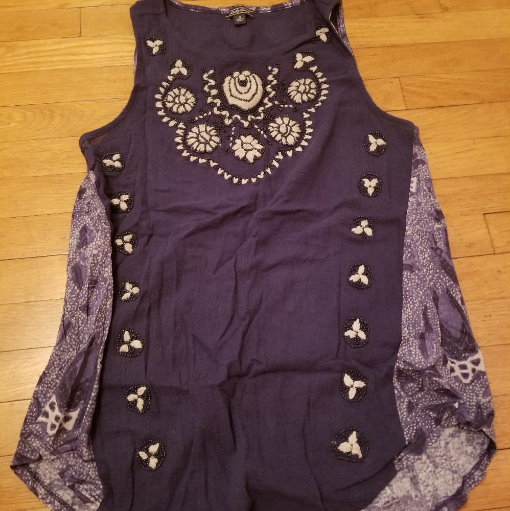 Lucky brand top